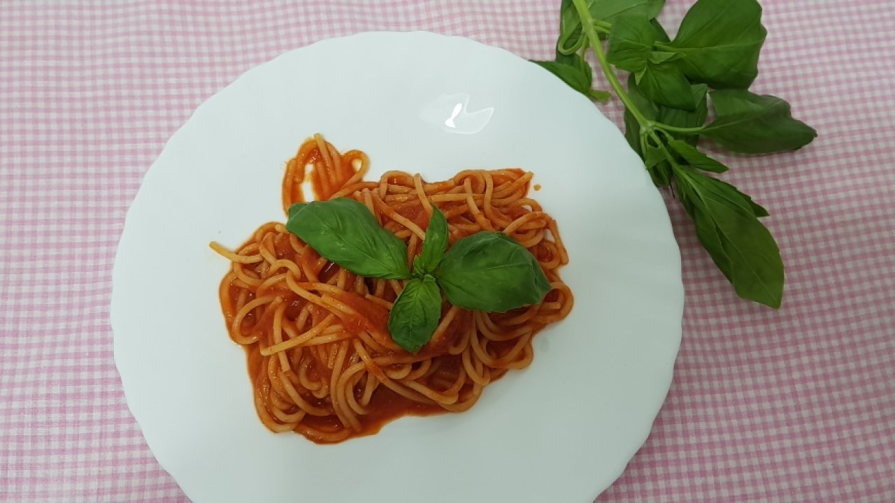 Pasta al pomodoro