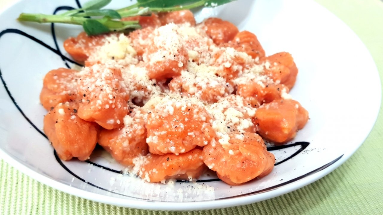 Gnocchi di Zucca Burro e Salvia 