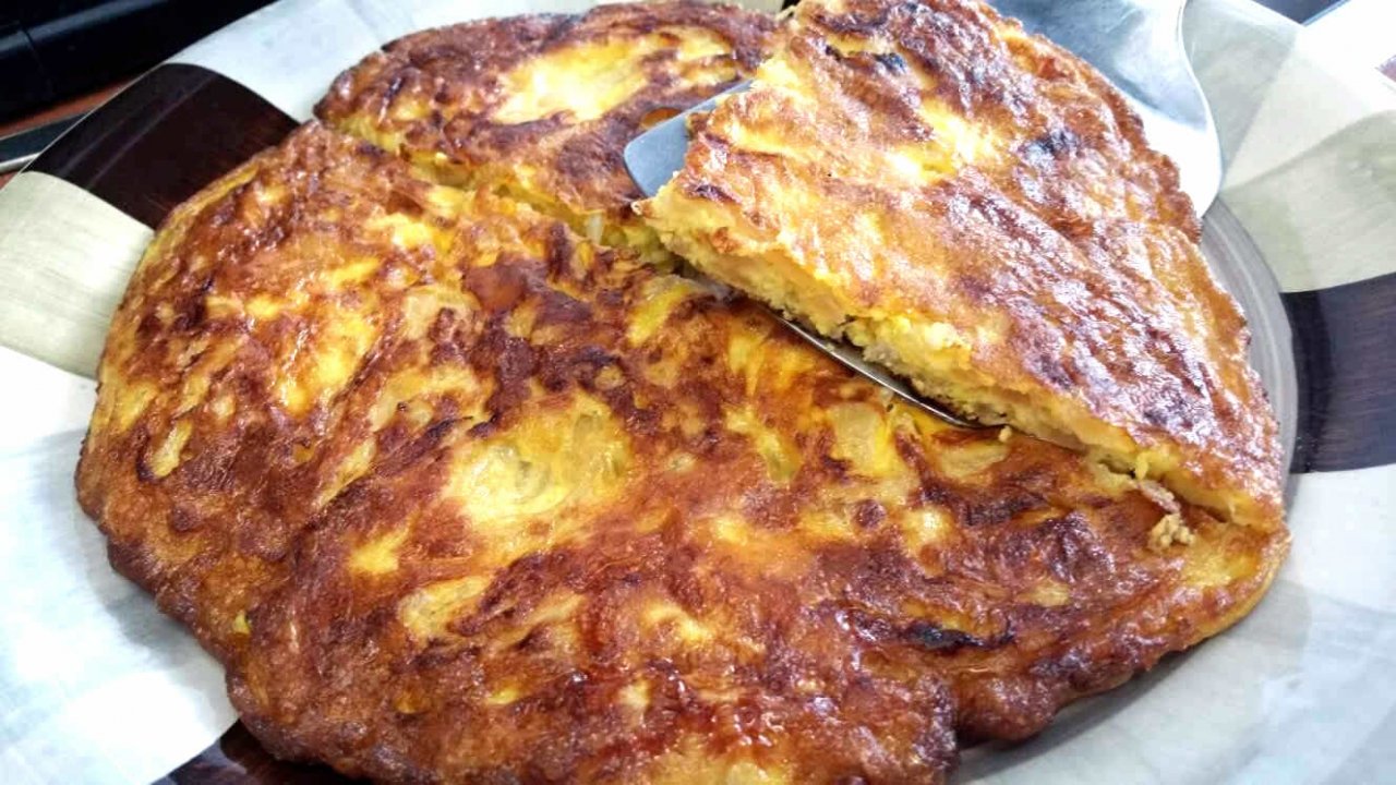 Frittata Di Cipolle, un Secondo Semplice e Tradizionale