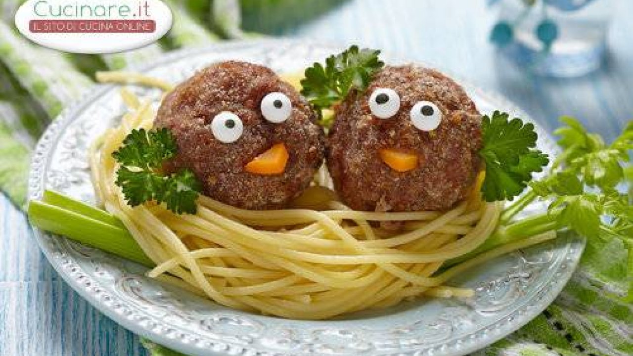 Pasta con Polpette di Carnevale