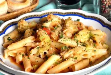 PASTA  IN ROSSO CON CAVOLFIORE