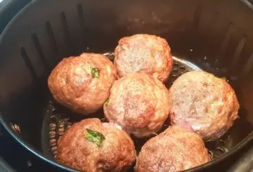 POLPETTE FRIGGITRICE AD ARIA