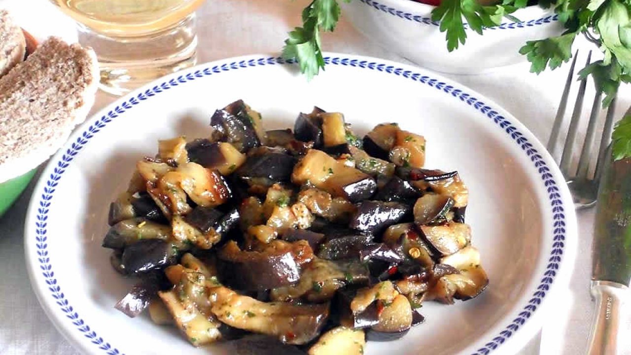 Ricetta Melanzane A Funghetto In Bianco