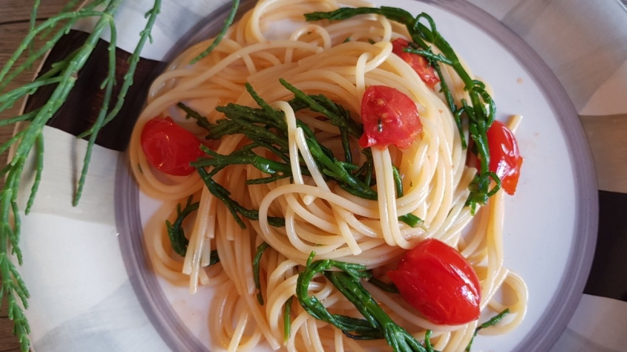 Pasta Con Asparagi Di Mare