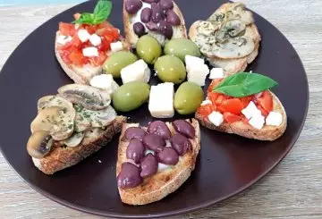 BRUSCHETTE NELLA FRIGGITRICE AD ARIA
