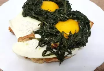 NIDI DI AGRETTI CON UOVA