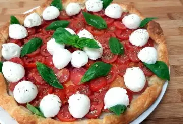 PIZZA CAPRESE