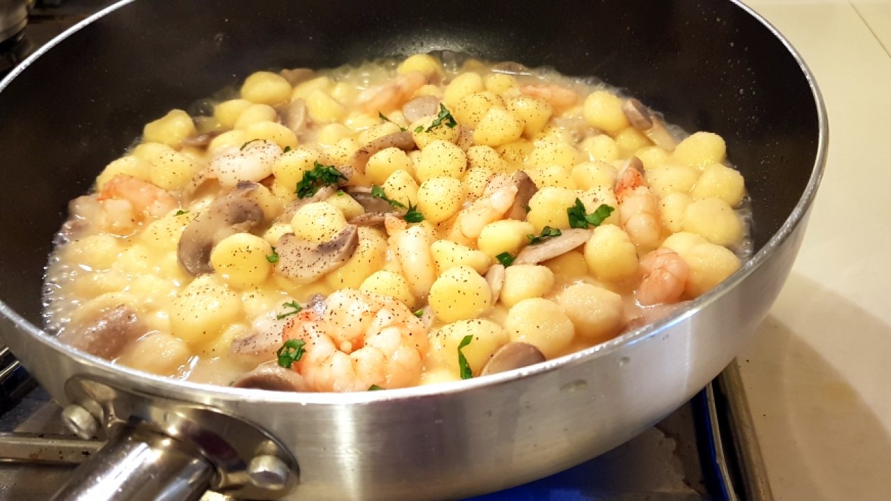 Gnocchetti Con Funghi E Mazzancolle