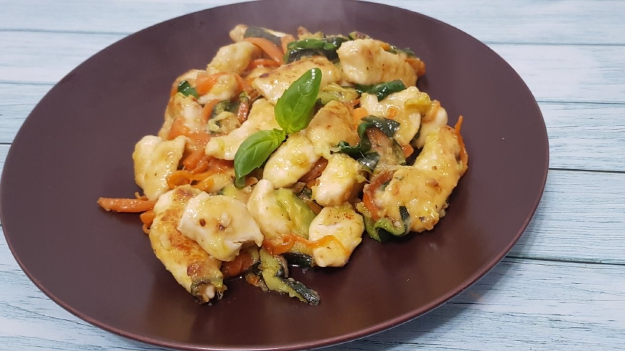 Straccetti Di Pollo Con Verdure