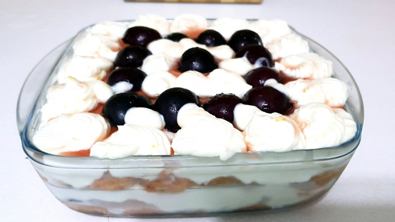 TIRAMISU ALLE CILIEGIE