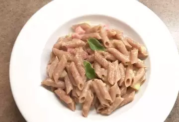 PASTA CON CREMA DI PATATE E PANCETTA