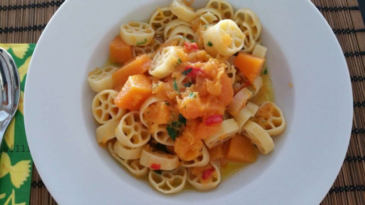 PASTA CON LA ZUCCA