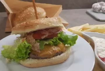 PANINO CON HAMBURGER
