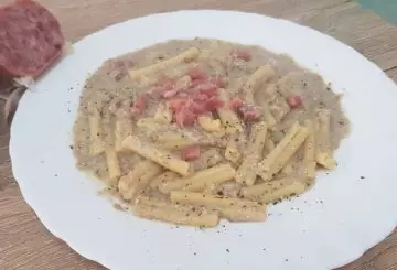 PASTA CON LENTICCHIE, COTECHINO E UOVO SODO