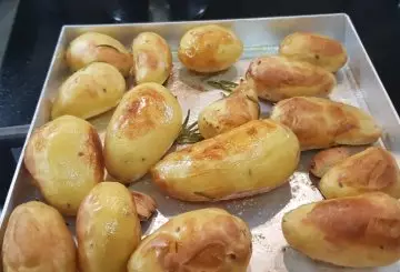 PATATE NOVELLE AL FORNO