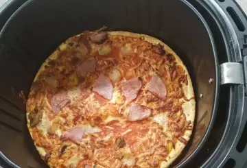 PIZZA SURGELATA IN FRIGGITRICE AD ARIA