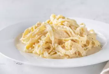 FETTUCCINE ALFREDO