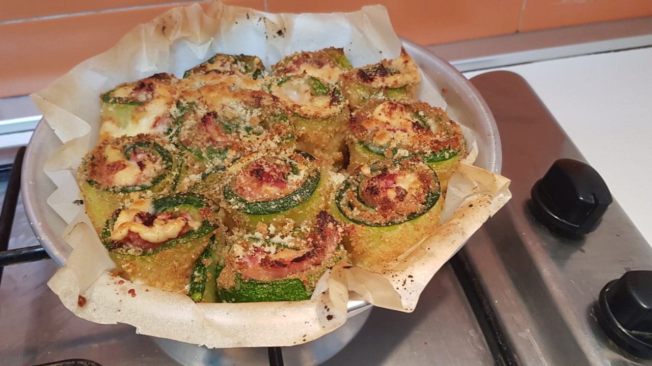 INVOLTINI DI ZUCCHINE