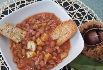 ZUPPA DI CASTAGNE E FAGIOLI