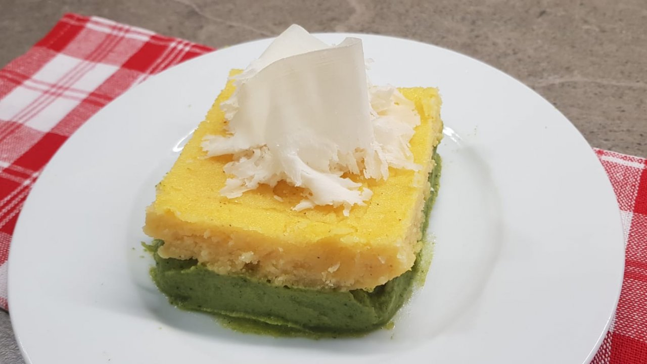 POLENTA CON BROCCOLI E FORMAGGIO