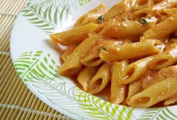PASTA CON CREMA DI PEPERONI BIMBY