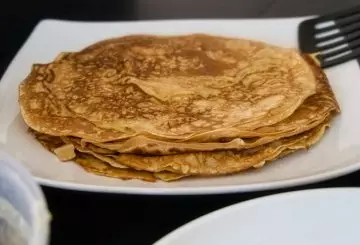 CREPES CON FARINA DI CECI, LEGGERE E VERSATILI
