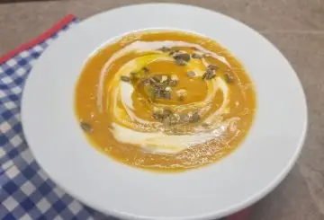 VELLUTATA DI ZUCCA E ZENZERO