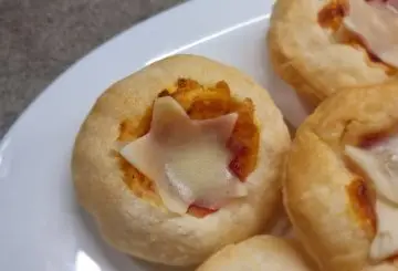 PIZZETTE DI SFOGLIA NATALIZIE