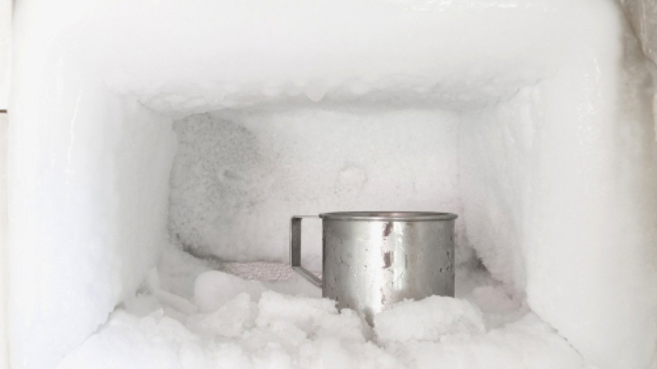 Come sbrinare il freezer: consigli utili