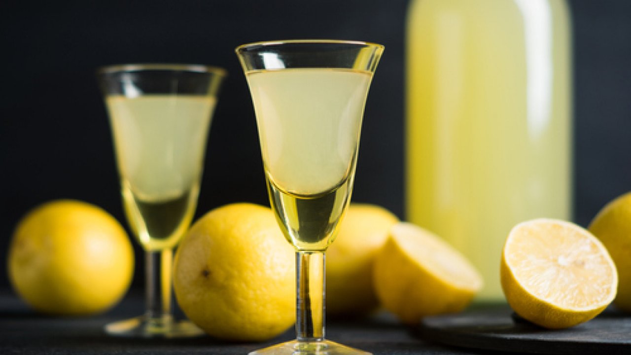 Limoncello, il liquore della campania