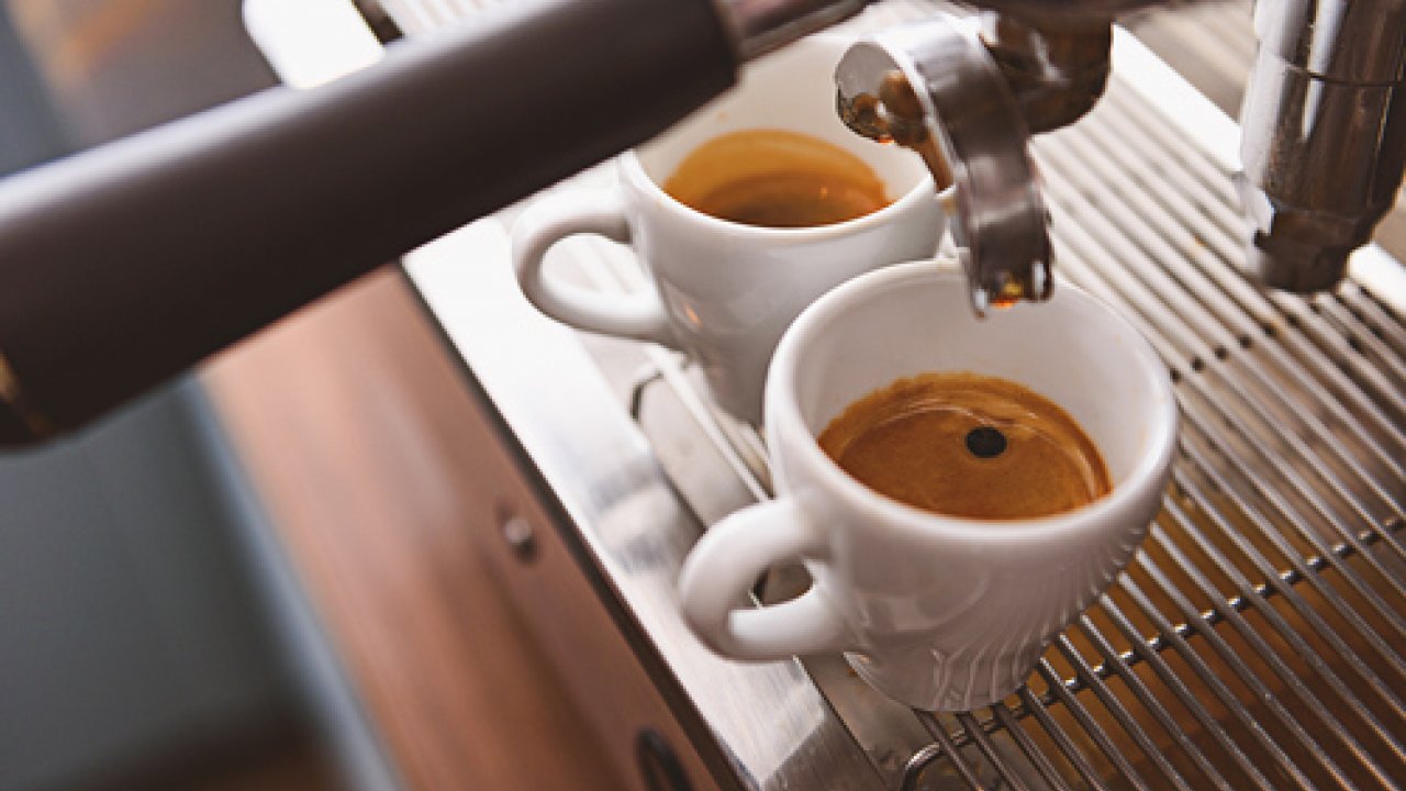 Le 10 regole per il vero caffè italiano (secondo gli inglesi)