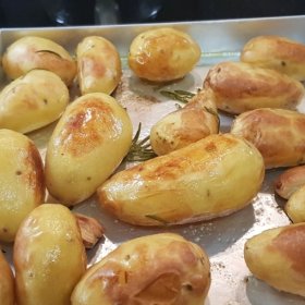  PATATE NOVELLE AL FORNO