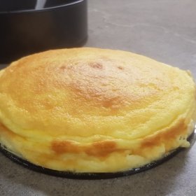 TORTA ALLO YOGURT SENZA FARINA E LIEVITO