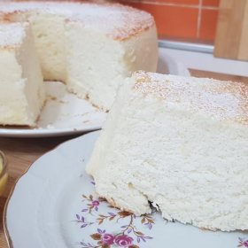  ANGEL CAKE