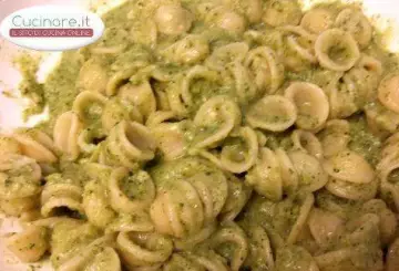 ORECCHIETTE CON BROCCOLI BARESI
