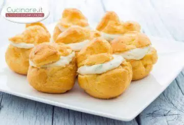 BIGNÈ AL FORMAGGIO