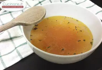 RICETTA BRODO VEGETALE