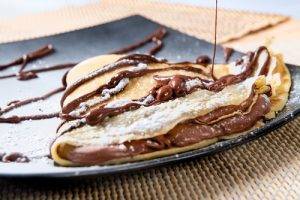 Crepes alla nutella ricetta veloce e golosa preparazione 4