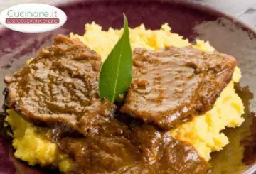 BRASATO CON POLENTA