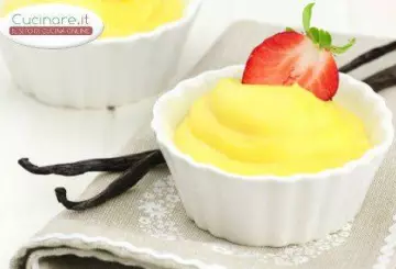 COME FARE LA CREMA PASTICCERA