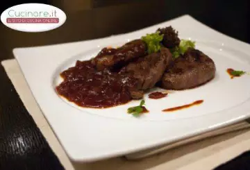 MEDAGLIONI DI FILETTO ALL'ACETO BALSAMICO