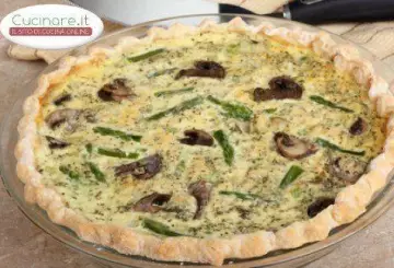 QUICHE DI ASPARAGI E FUNGHI