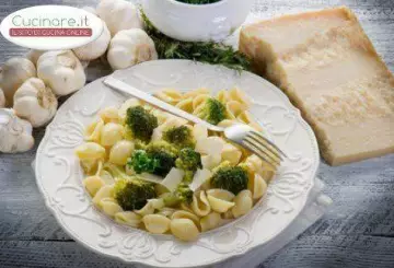 ORECCHIETTE CON BROCCOLI