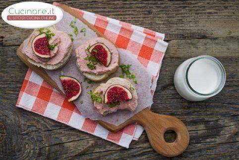 Bruschette carne e fichi