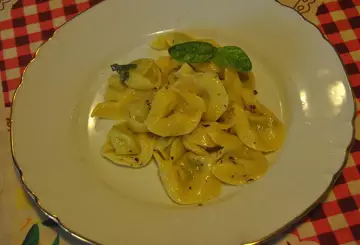 CAPPELLETTI ORIGANO E GRANA