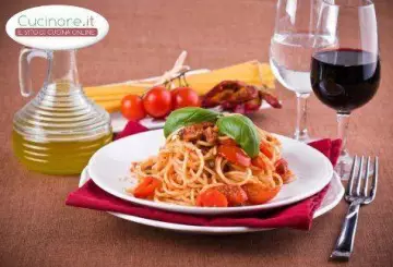 SPAGHETTI CON PESCE SPADA