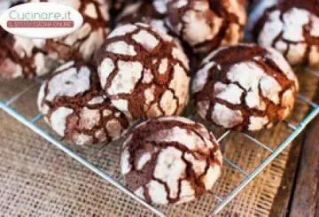 CHOCOLATE CRACKLE COOKIES