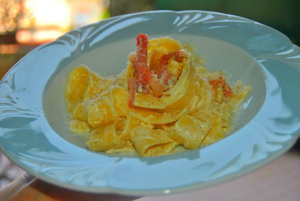 Pappardelle con Speck e Formaggio