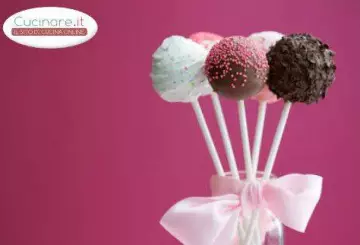 CAKE POPS