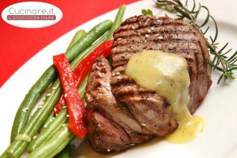 Filet con Salsa al Roquefort